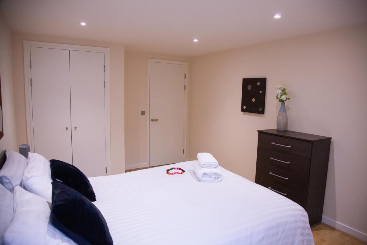 Canary Wharf Retreat - Serviced Apartments ลอนดอน ภายนอก รูปภาพ