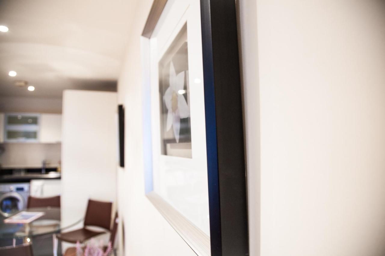 Canary Wharf Retreat - Serviced Apartments ลอนดอน ภายนอก รูปภาพ